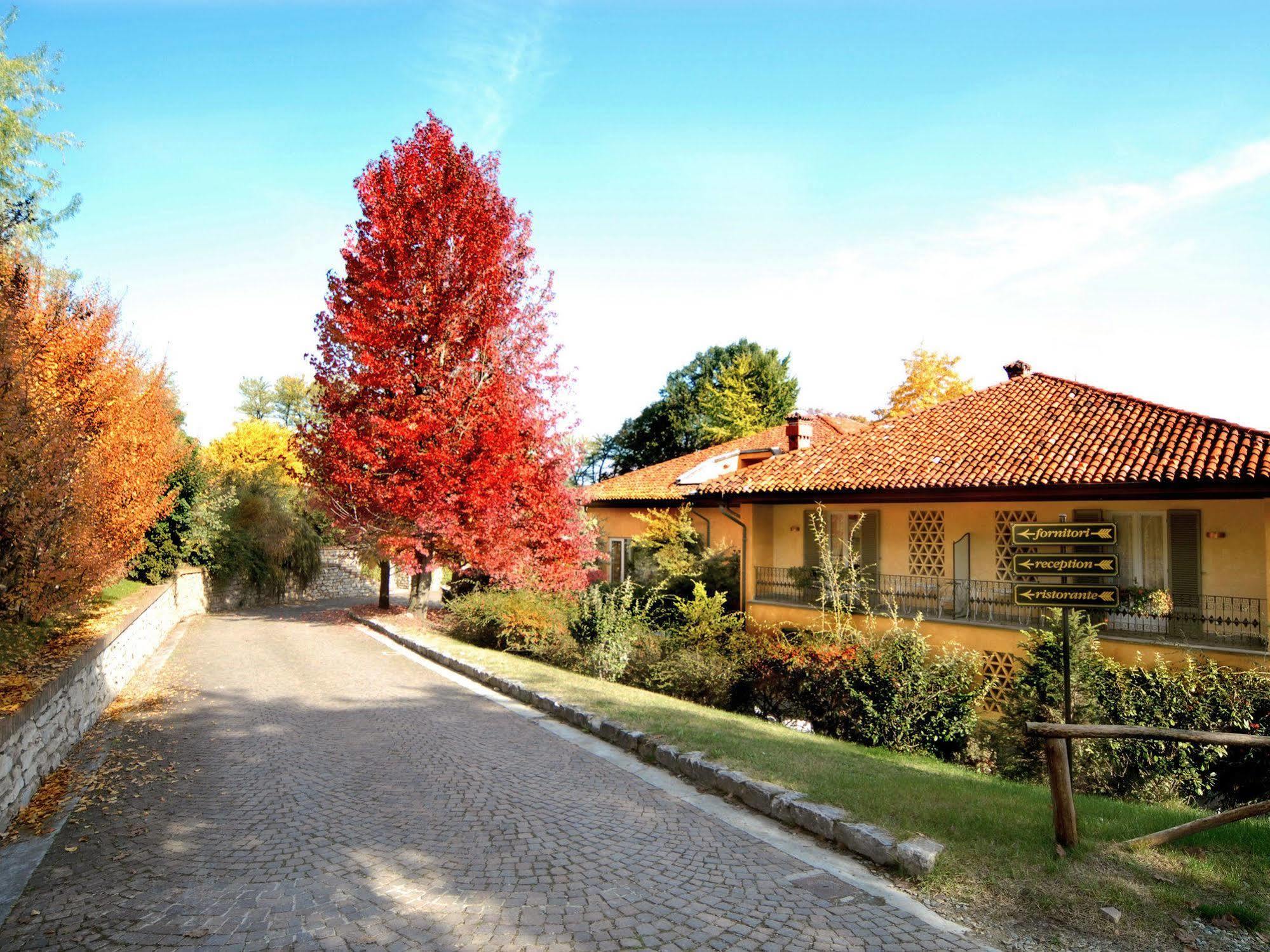 Poggio Radicati Hotel De Charme Saluzzo Exterior photo